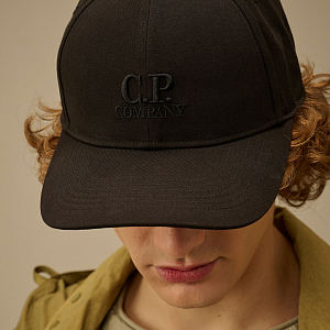Кепка C.P. Company Gabardine Embroidered Logo Detail