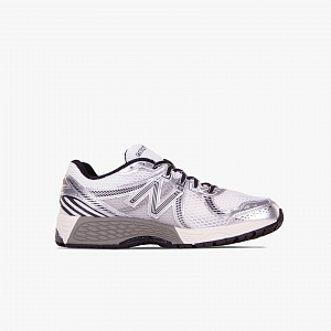 Кроссовки New Balance 860V2
